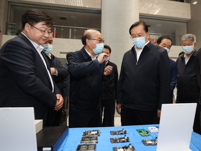 王忠林调研北斗产业发展 以科技创新驱动产业升级